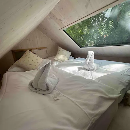 Luxe tent Posed V Korunach Stromu